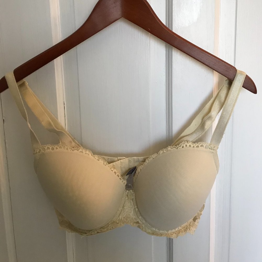 Victoria's Secret light yellow bra, demi lace, size 34DD